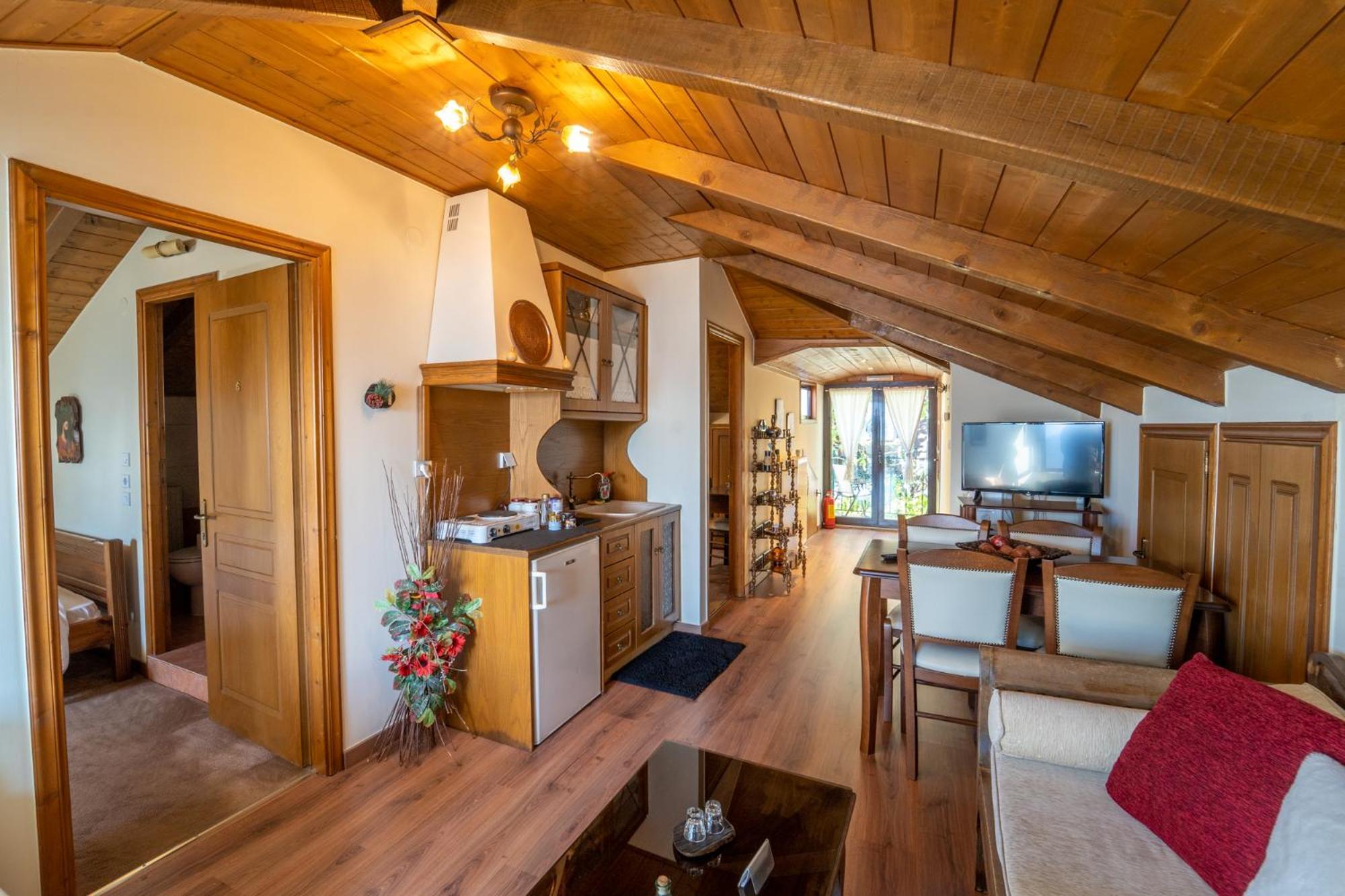 Semeli Guesthouse Карпенисион Экстерьер фото