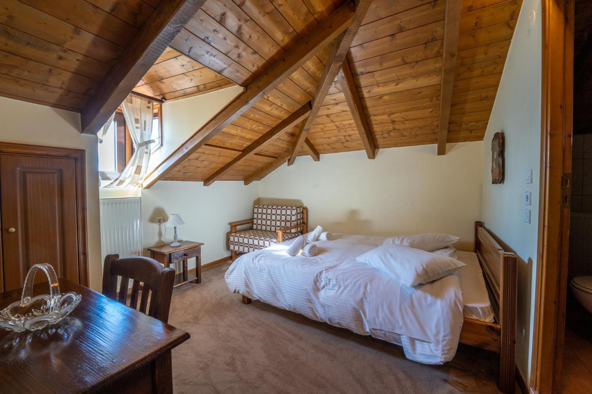 Semeli Guesthouse Карпенисион Экстерьер фото
