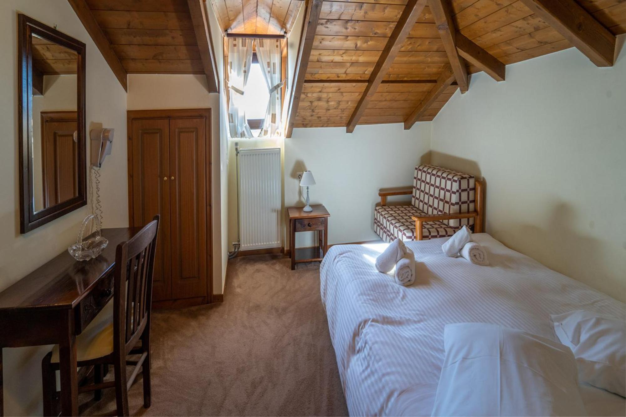 Semeli Guesthouse Карпенисион Экстерьер фото